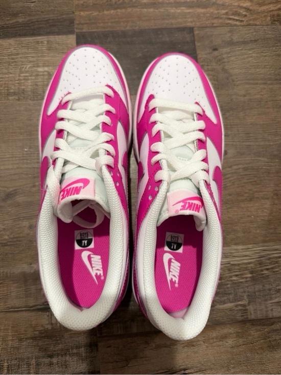Nike Shoes - Nike White and Hot Pink Dunks